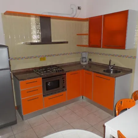 Apartman Equipped Flat With Parking In