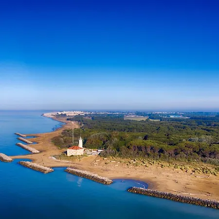 Apartman Equipped Flat With Parking In