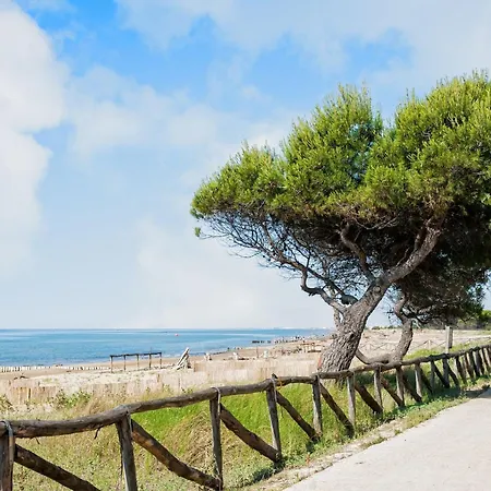 Equipped Flat With Parking In Apartman Bibione